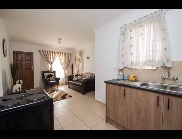 2 BEDROOM HOUSE FOR SALE IN SHARON PARK